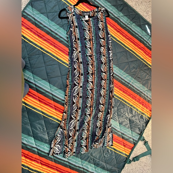 Sag harbor dress - Picture 4 of 5